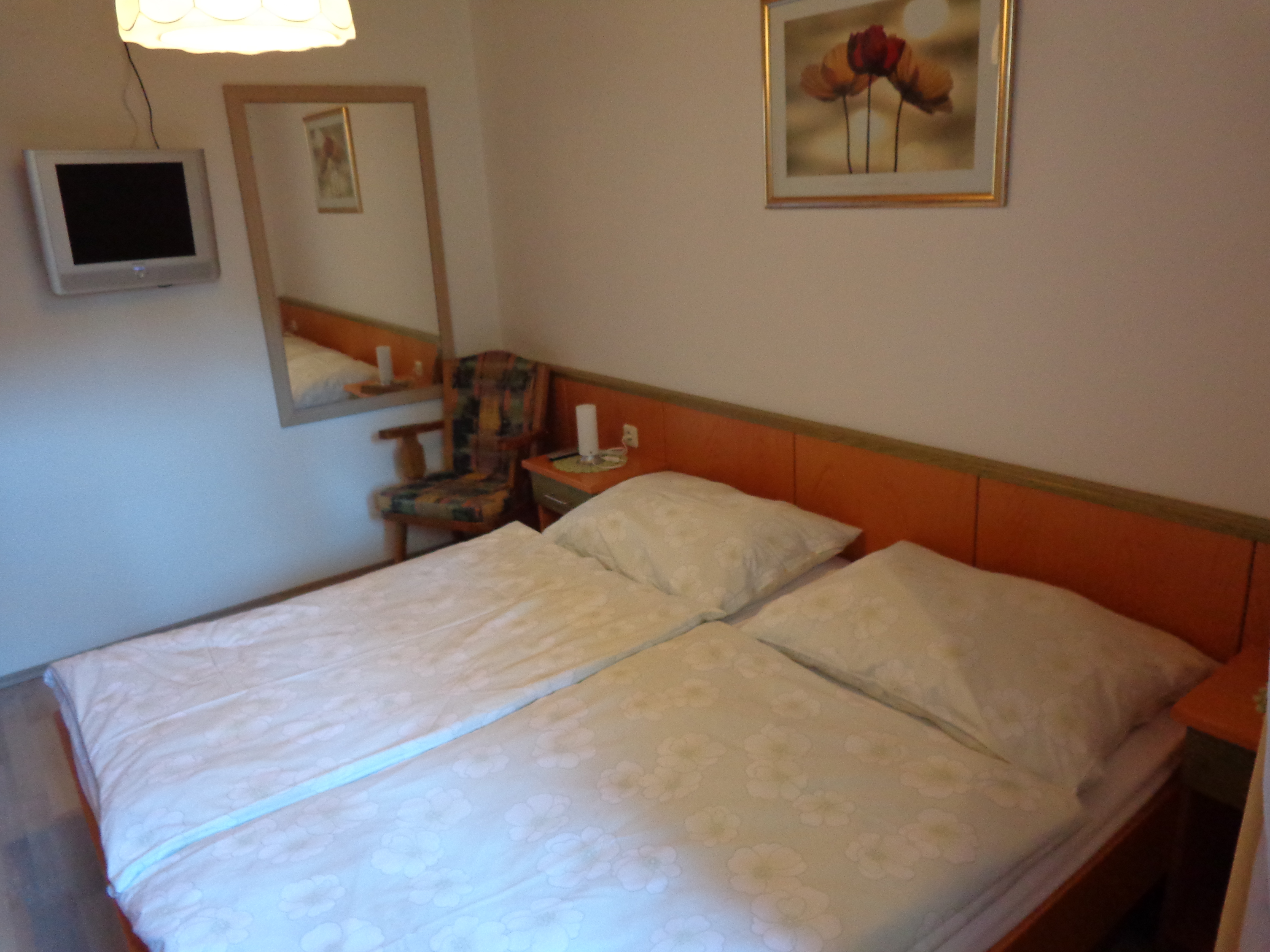 http://www.appartments-neumayer.at/media/app1/4.JPG